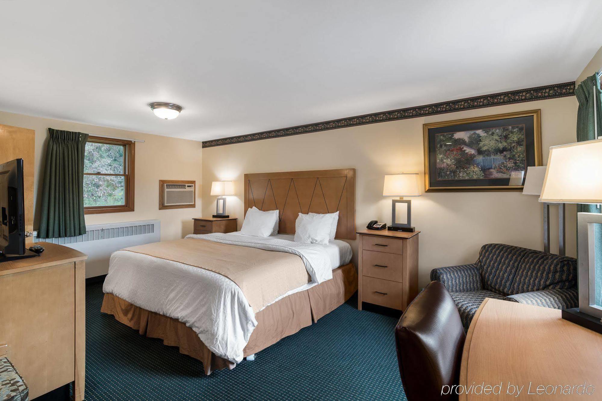 Rodeway Inn Ли Экстерьер фото