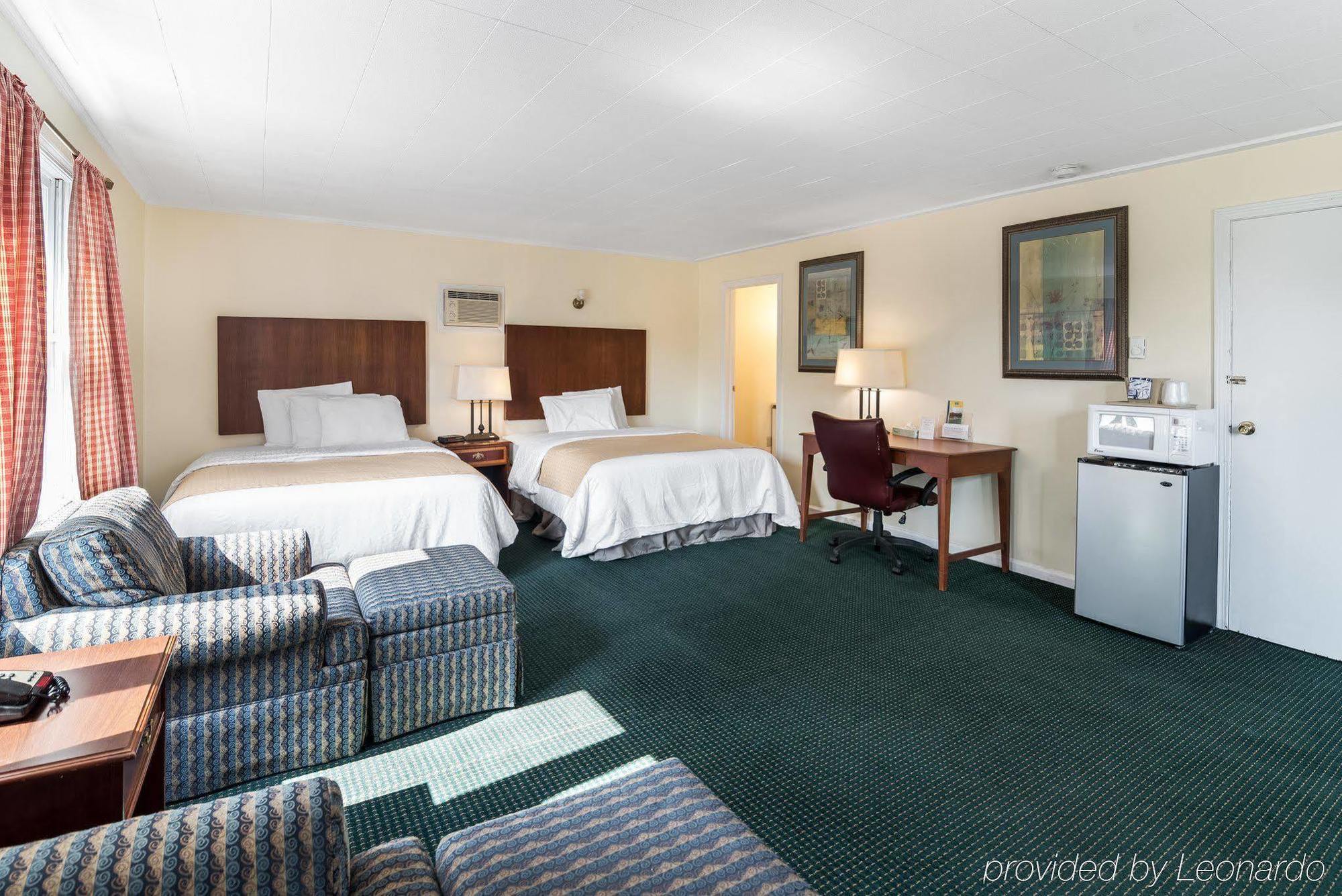 Rodeway Inn Ли Экстерьер фото